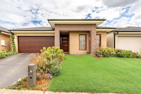 Modern Homely House In Clyde - Darwin Holiday 0