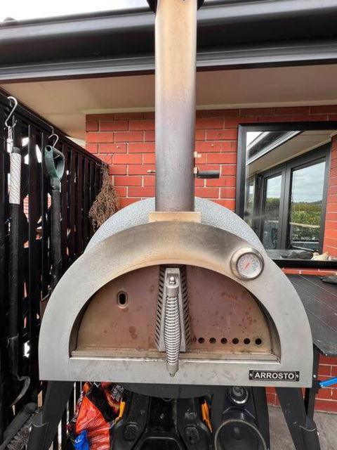 Modern Light Filled Home Near Beaches - Darwin Holiday 2