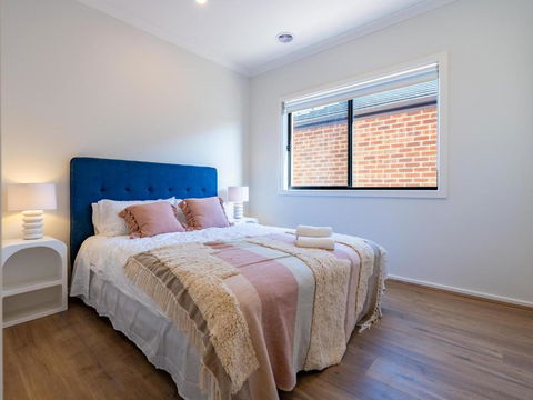 Modern New Homly House At Clyde - Darwin Holiday 3