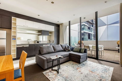 Modern Nomads South Yarra 1BR Large Outdoor Space Near Station - Darwin Holiday 1