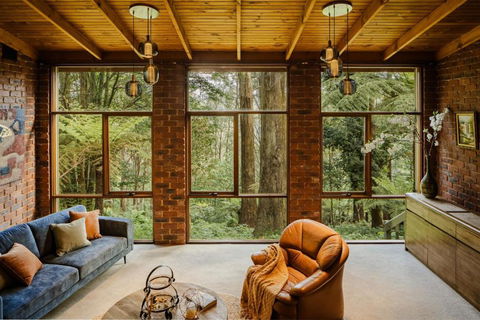 Modern Seednest Treehouse, Forest & Mountain View - Darwin Holiday 0
