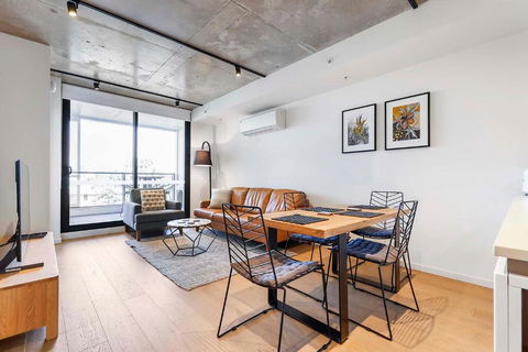 Modern Urban Retreat In Brunswick - Darwin Holiday 3