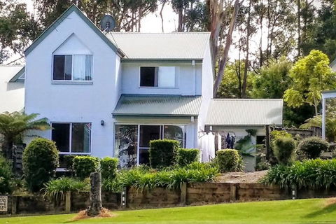 Mollymook, Holiday Home Or Villa - Golf & Surf - Darwin Holiday 0