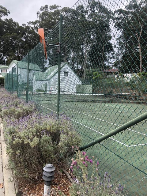 Mollymook, Holiday Home Or Villa - Golf & Surf - Darwin Holiday 3