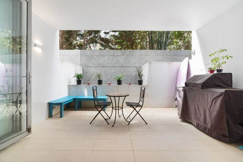 Moments To Bondi Sand - Sleek And Modern - Darwin Holiday 3