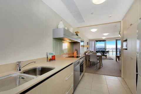 Monaco Unit 905, 12 Otranto St - Darwin Holiday 3