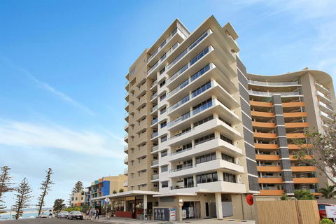 Monaco Unit 905, 12 Otranto St - Darwin Holiday 1
