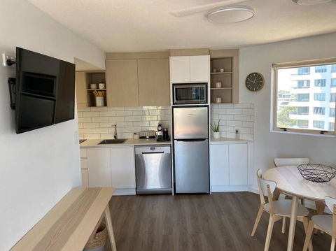 Mooloolaba Beach Apartment - Darwin Holiday 2