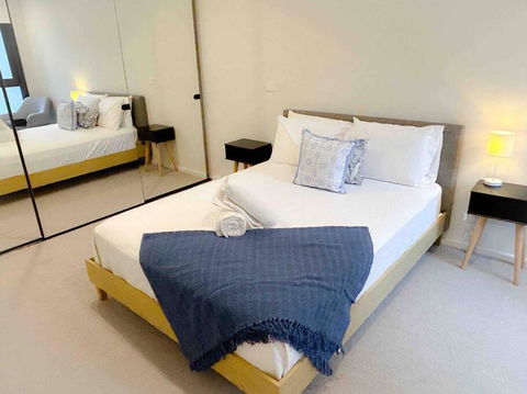Moonee Ponds Living On Young - 205 - Darwin Holiday 1