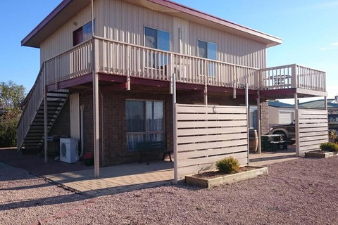 Moonta Ways - Darwin Holiday 0