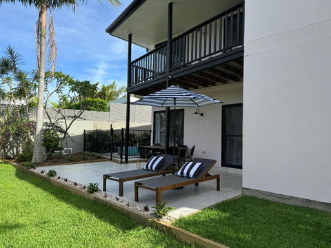 Monterey Beach House - Direct Beach Access & Plunge Pool - Darwin Holiday 2