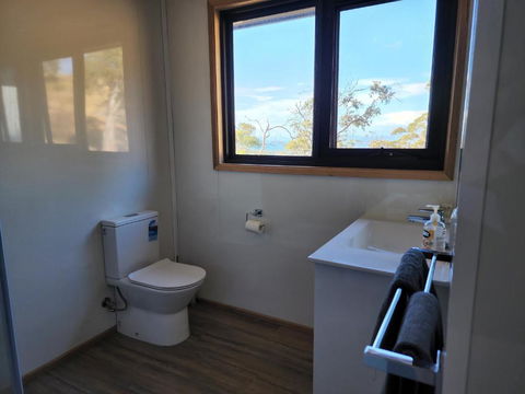 Mount Rumney Escapes Seaview House 1 - Possum House - Darwin Holiday 3