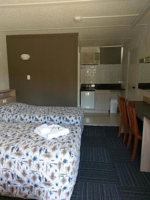 Motel Monaco - Darwin Holiday 3