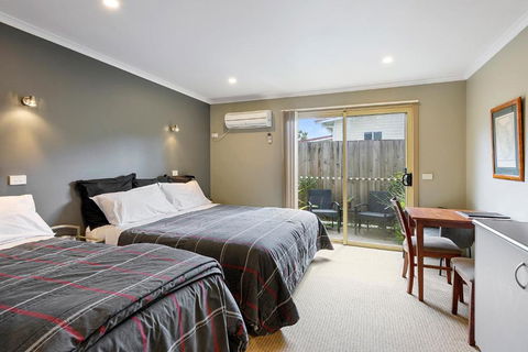Motel Strahan - Darwin Holiday 0