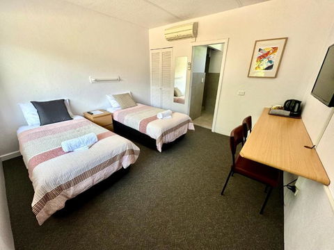 Mount Beauty Motor Inn - Darwin Holiday 3
