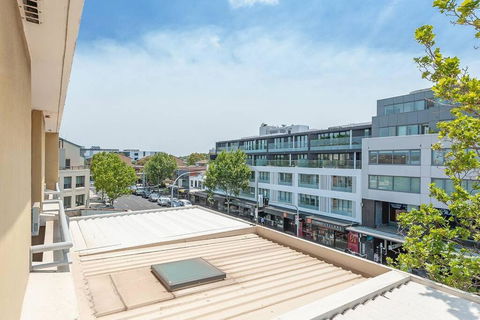 MP303 - Studio Apartment, Military Road, Cremorne - Darwin Holiday 1