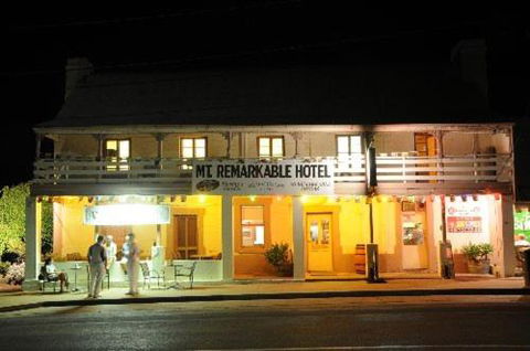 Mt. Remarkable Hotel Motel - Darwin Holiday 2
