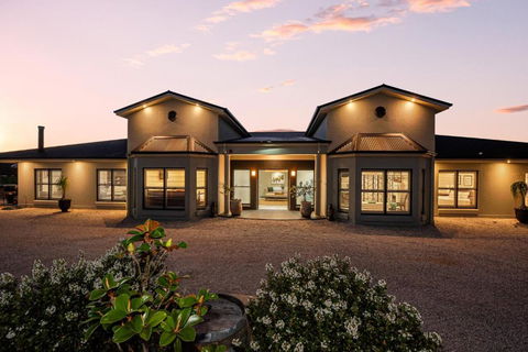 Mudgee Guesthouse - Darwin Holiday 1