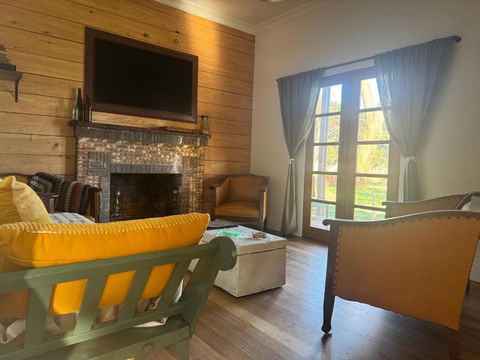 Myrtlebank Cottage Farmstay - Darwin Holiday 3