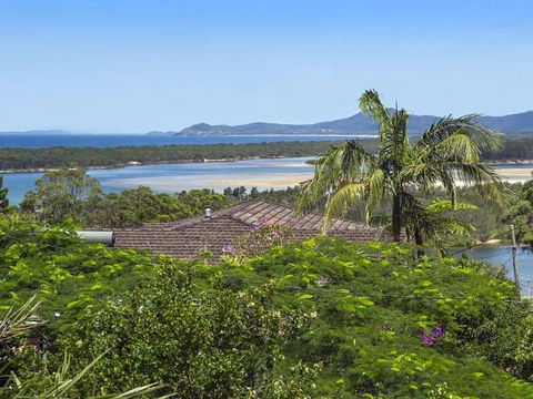 Nambucca Beach House - Darwin Holiday 1