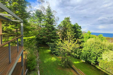 Narrow Neck Views - Peaceful 4 Bedroom Home With Stunning Views! - Darwin Holiday 3
