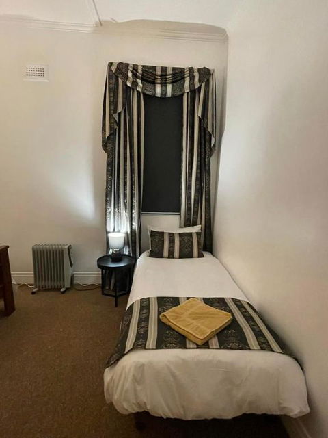 National Smokehouse Hotel Coleraine - Darwin Holiday 3