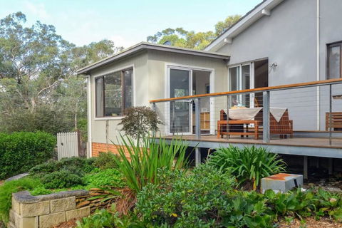 Nature Lovers Dream Hikes Fireplace - Darwin Holiday 2