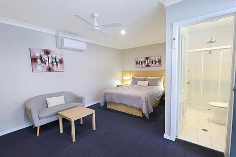 Nebula Motel - Darwin Holiday 3