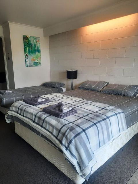 Neerim South Hotel - Darwin Holiday 3