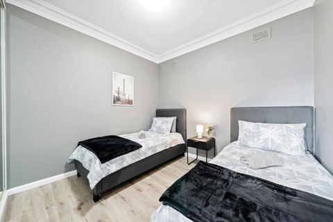 New 2 Bedroom House 500m To Mall With Free Parking - Darwin Holiday 3