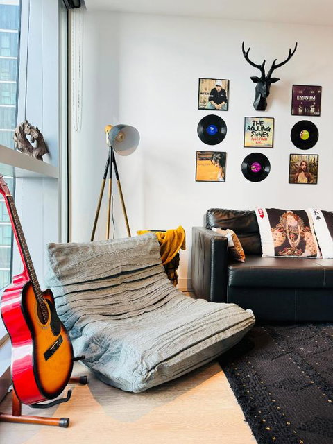 New Retro Style 2Bedrooms Max For 6 In Heart Of CBD - Darwin Holiday 2