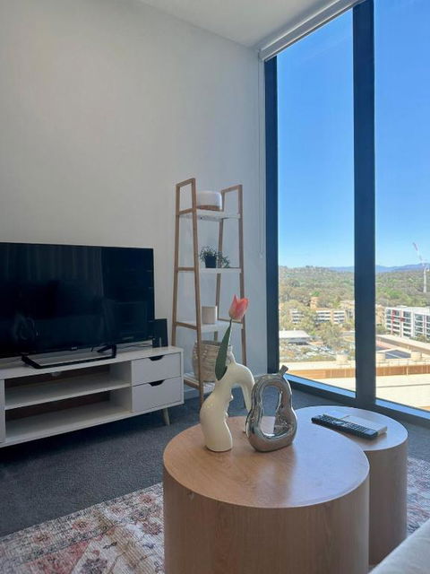 New & Rated Free Spa, Gym, Parking & More - Darwin Holiday 1