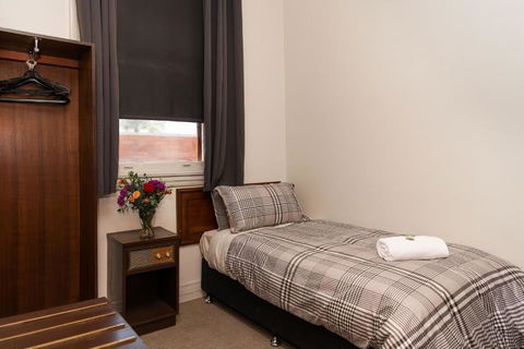 New Crown Hotel Motel - Darwin Holiday 2