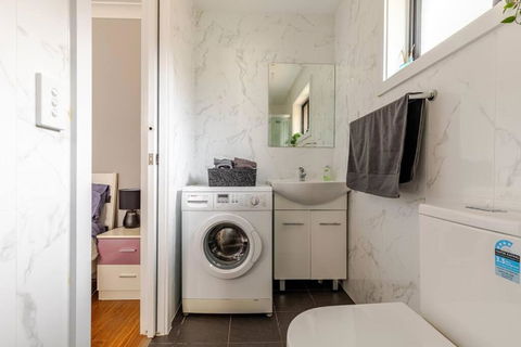 New Granny Flat In Narwee - Darwin Holiday 1