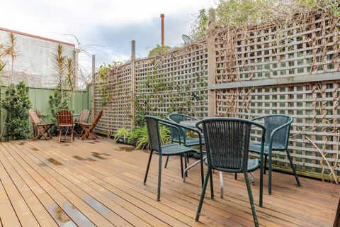 New Granny Flat In Narwee - Darwin Holiday 3