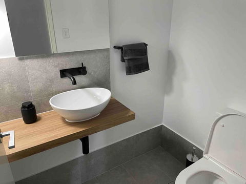 New Ground Floor 2 Bed/2 Bath Apartment Marina - Darwin Holiday 2