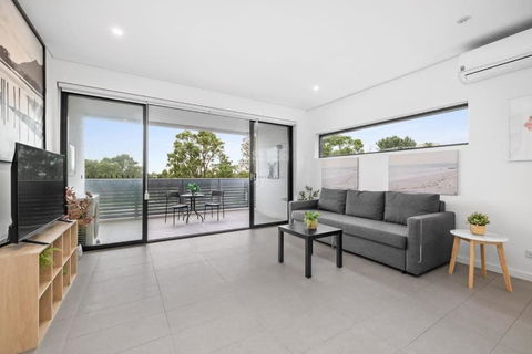 New Modern 2BR 2baths Apt In Homebush Sleeps 6 - Darwin Holiday 2