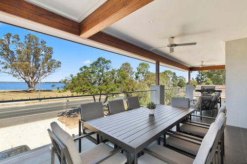NEW - Sunrise Waters Holiday House - Darwin Holiday 0