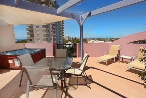 Nautilus Private Rooftop Spa Unit - Darwin Holiday 3