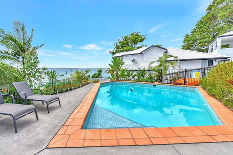 New Property Shimmer Shores Absolute Waterfront Retreat At Fishing Point, Lake Macquarie - Darwin Holiday 0