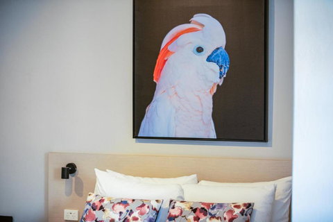 Nightcap At The Charles Hotel - Darwin Holiday 3