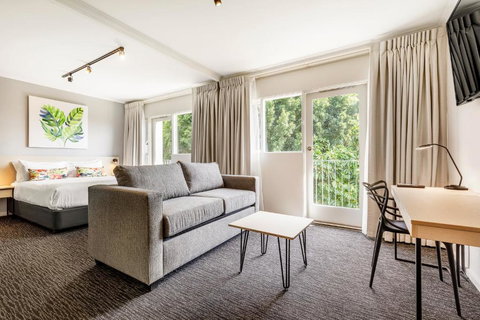 Nightcap At Findon Hotel - Darwin Holiday 2