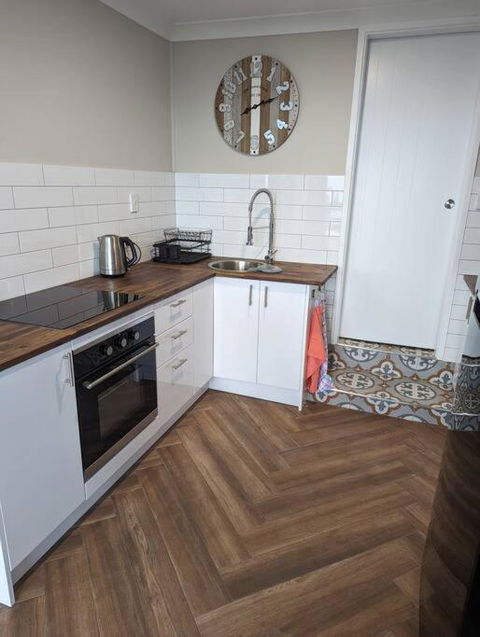 Newly Renovated With Ocean Views - Darwin Holiday 3