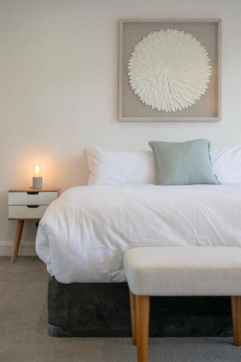 Newsom House - Stylish & Elegant Home With 4 King Beds - Darwin Holiday 0