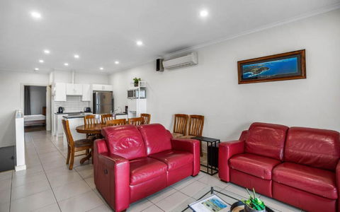 No 2 The Block - Darwin Holiday 2