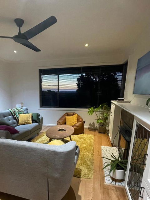 No 4 Yarra Valley Events Accommodation 6 Adults - Darwin Holiday 1