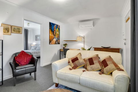 No.8 - One Bedroom Retreat In Central Bendigo - Darwin Holiday 0