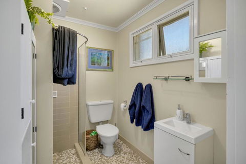 No.8 - One Bedroom Retreat In Central Bendigo - Darwin Holiday 3