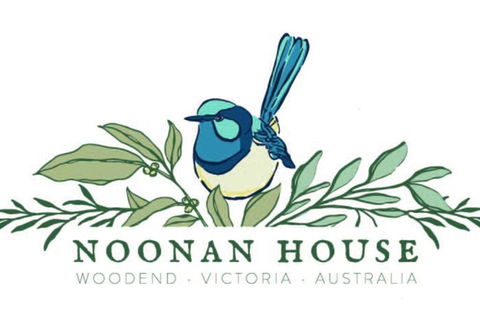 Noonan House, 5 Bedrooms. Hop & Skip To Town - Darwin Holiday 1