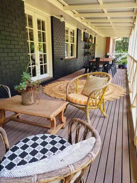 Noonan House, 5 Bedrooms. Hop & Skip To Town - Darwin Holiday 0